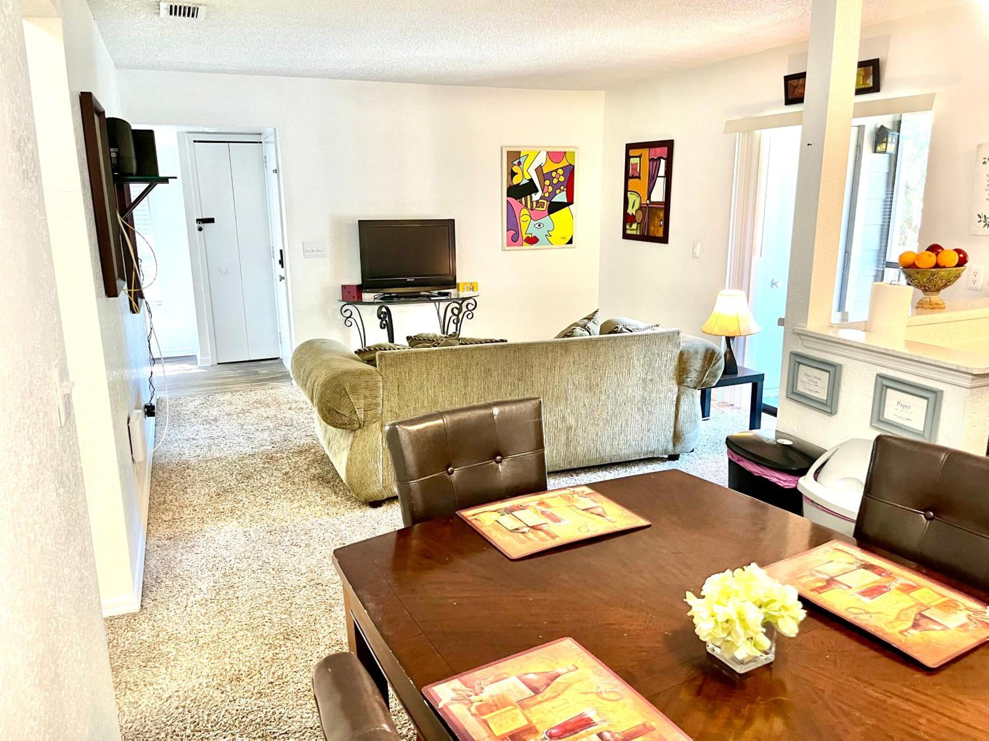 Daytona 2 Bed Apartment 10 Minutes To Beach With Balcony Port Orange Dış mekan fotoğraf