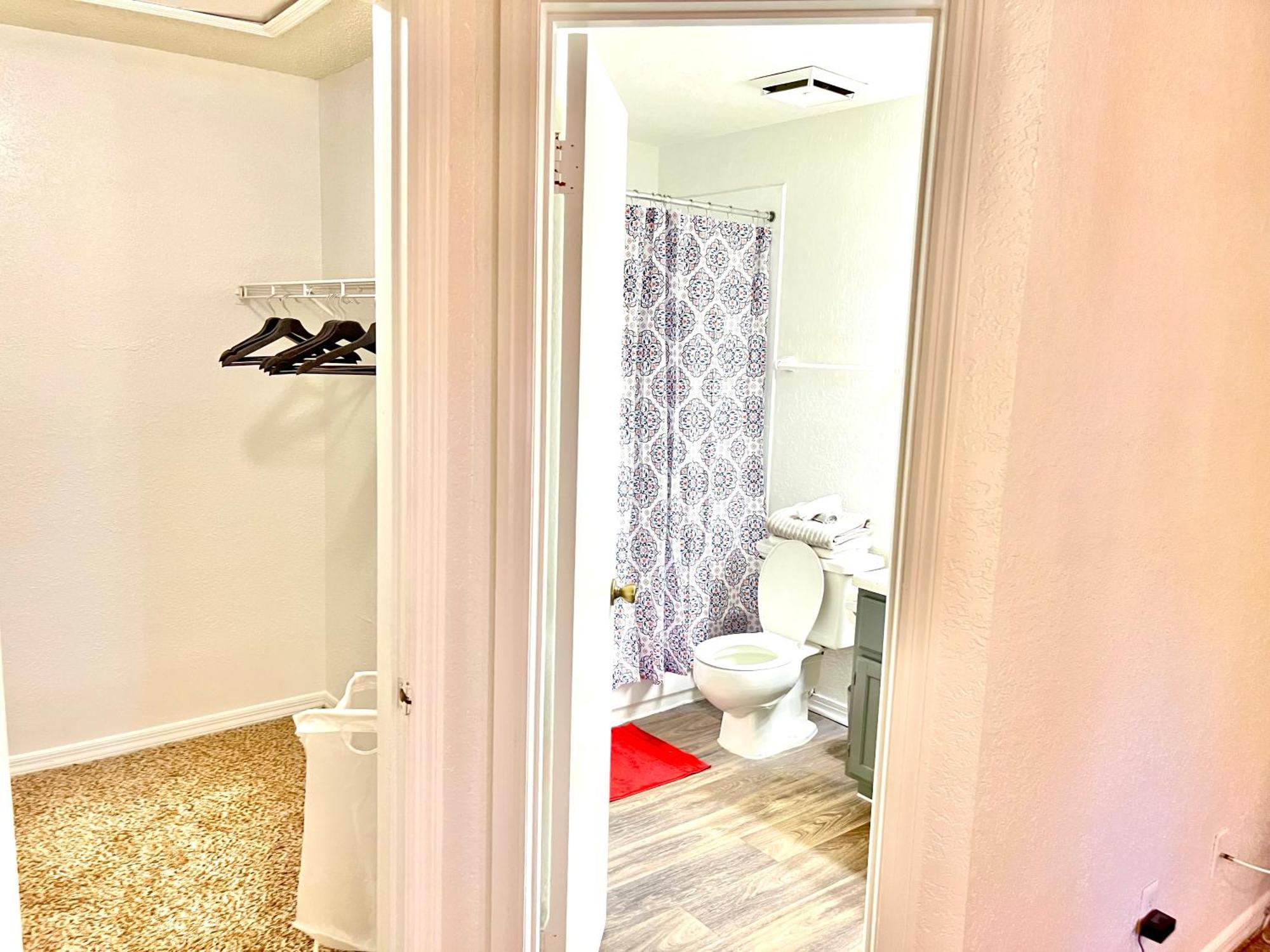 Daytona 2 Bed Apartment 10 Minutes To Beach With Balcony Port Orange Dış mekan fotoğraf