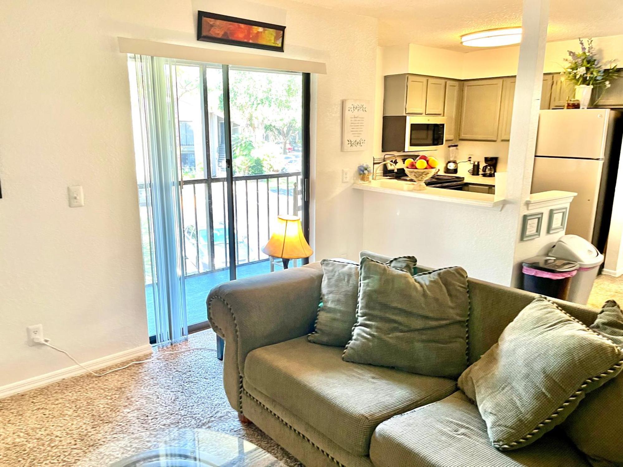 Daytona 2 Bed Apartment 10 Minutes To Beach With Balcony Port Orange Dış mekan fotoğraf