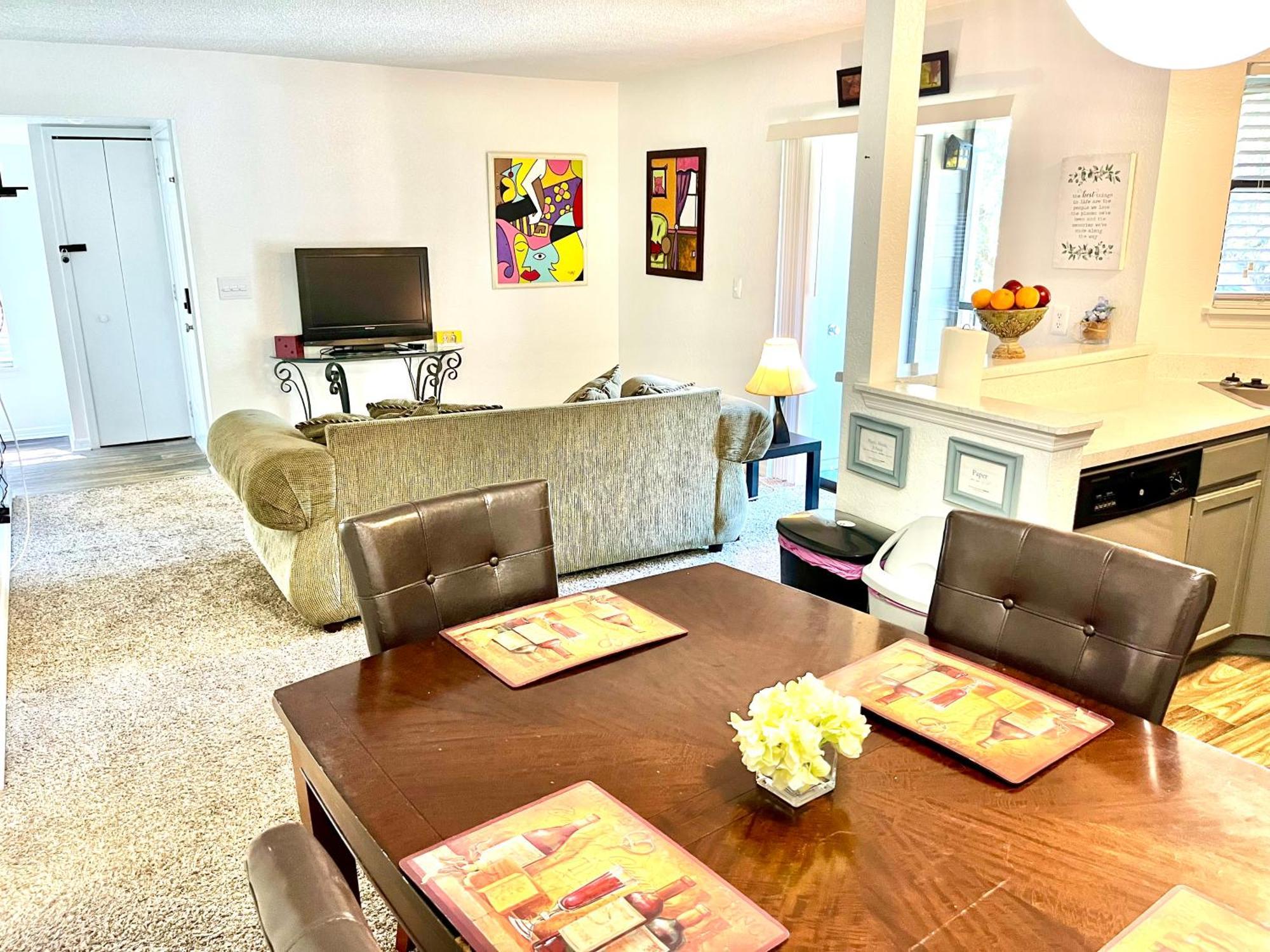 Daytona 2 Bed Apartment 10 Minutes To Beach With Balcony Port Orange Dış mekan fotoğraf