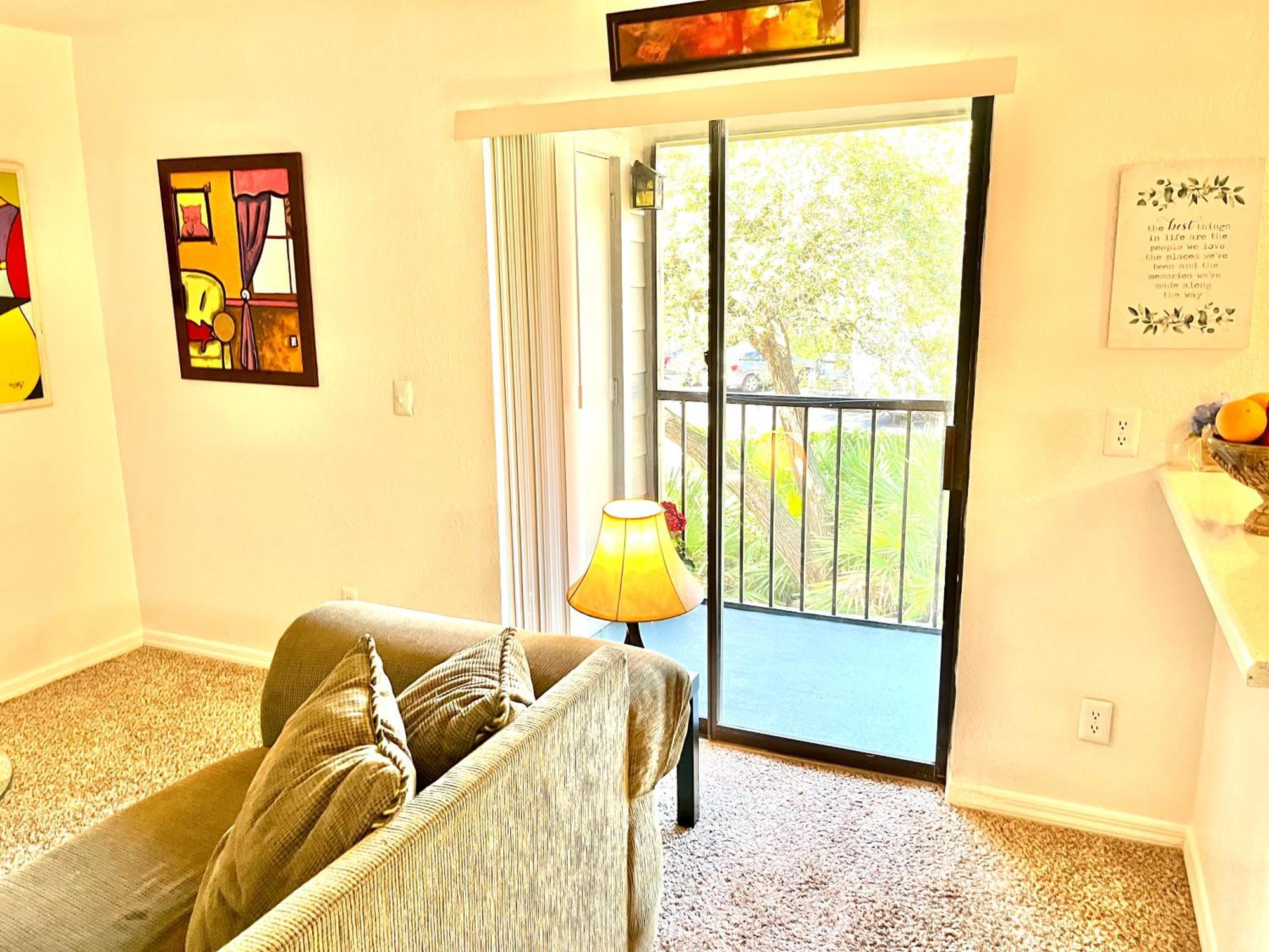 Daytona 2 Bed Apartment 10 Minutes To Beach With Balcony Port Orange Dış mekan fotoğraf