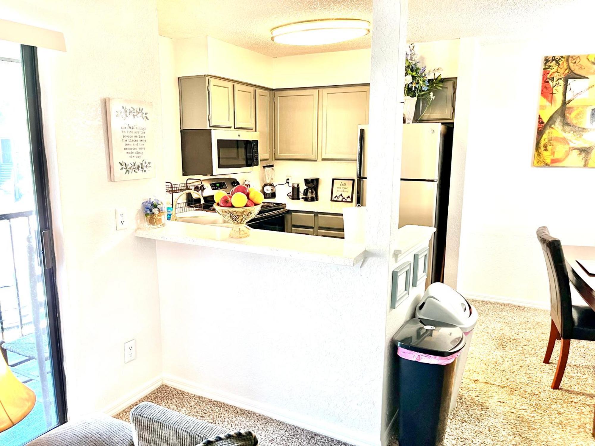 Daytona 2 Bed Apartment 10 Minutes To Beach With Balcony Port Orange Dış mekan fotoğraf