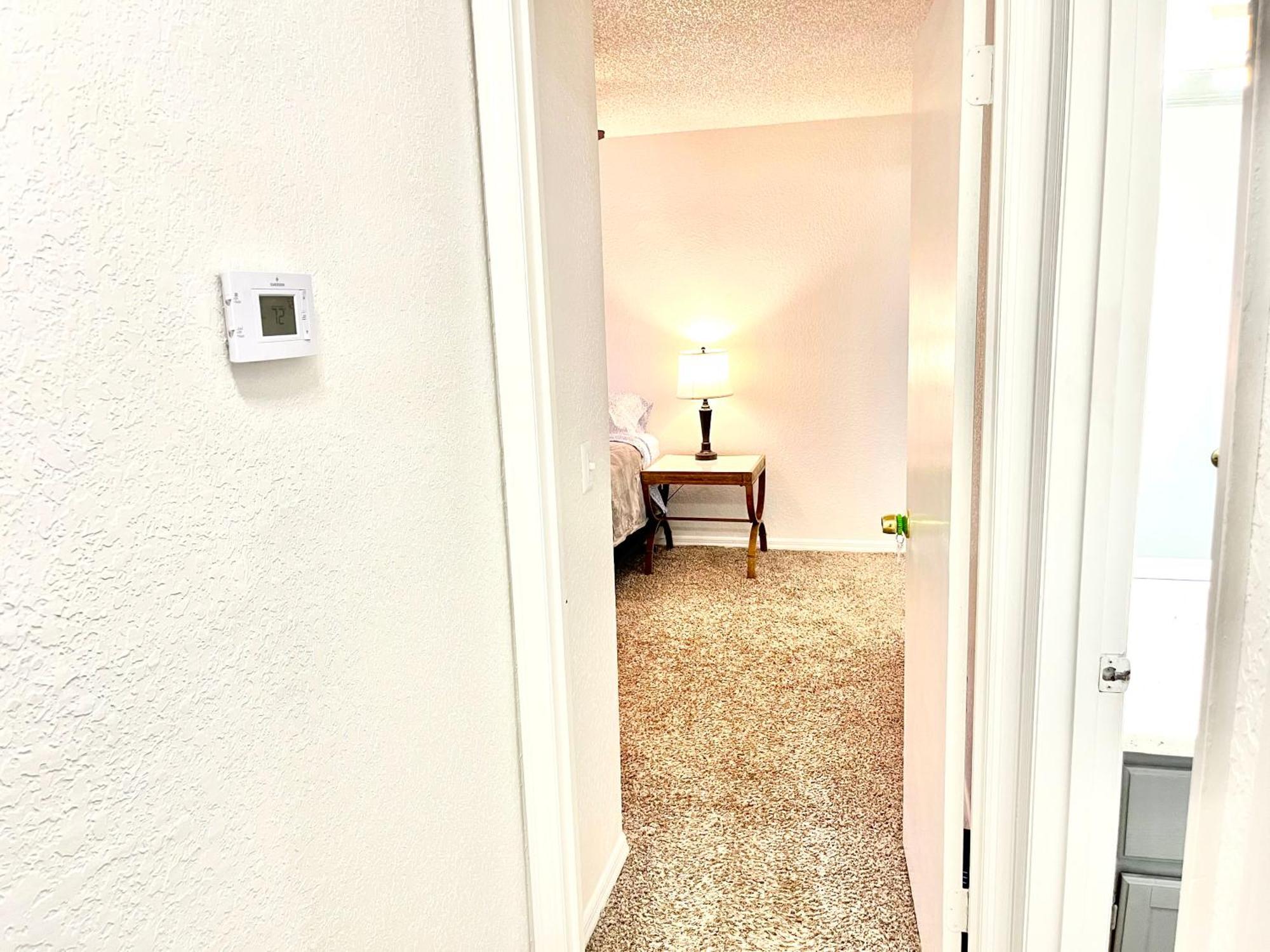 Daytona 2 Bed Apartment 10 Minutes To Beach With Balcony Port Orange Dış mekan fotoğraf