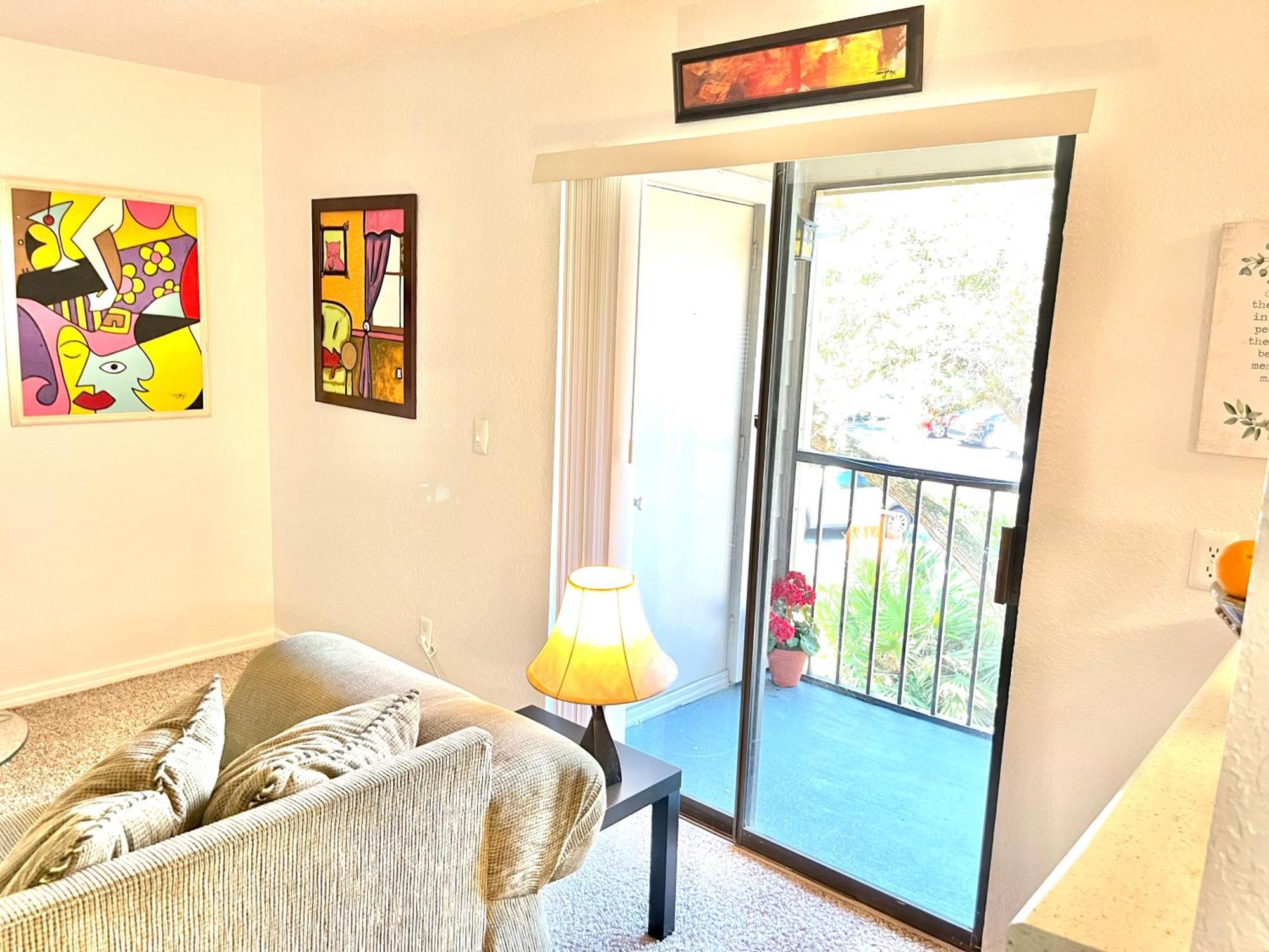 Daytona 2 Bed Apartment 10 Minutes To Beach With Balcony Port Orange Dış mekan fotoğraf