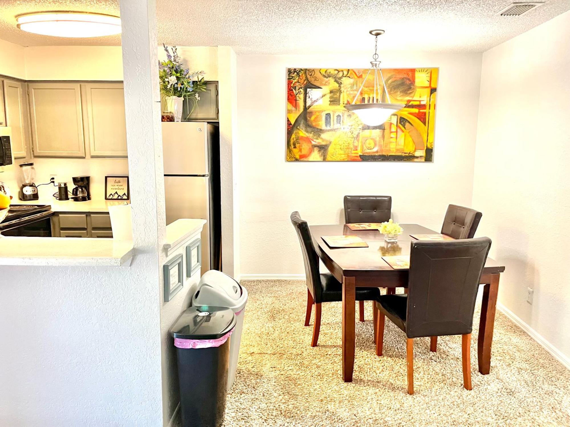 Daytona 2 Bed Apartment 10 Minutes To Beach With Balcony Port Orange Dış mekan fotoğraf