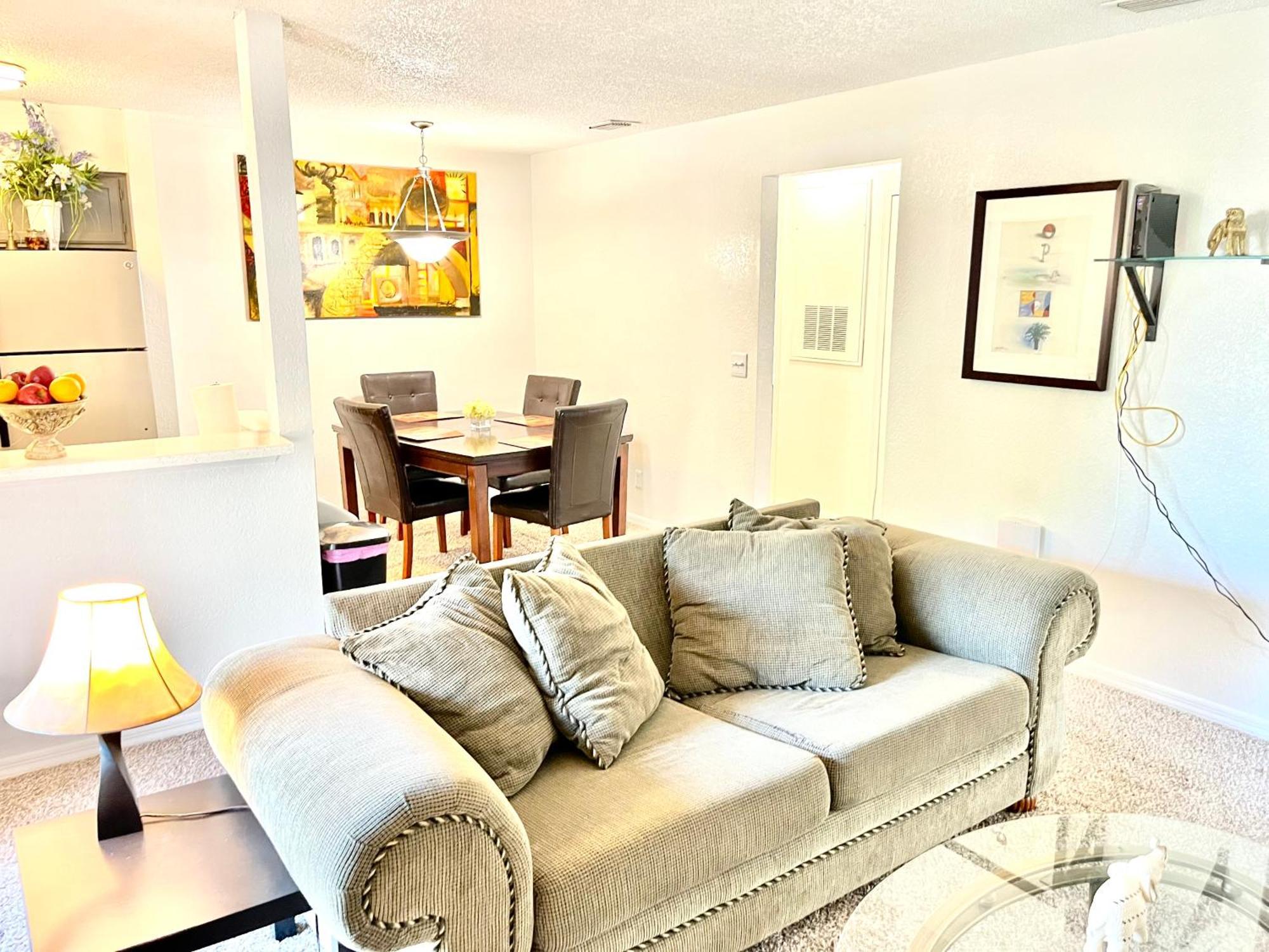 Daytona 2 Bed Apartment 10 Minutes To Beach With Balcony Port Orange Dış mekan fotoğraf