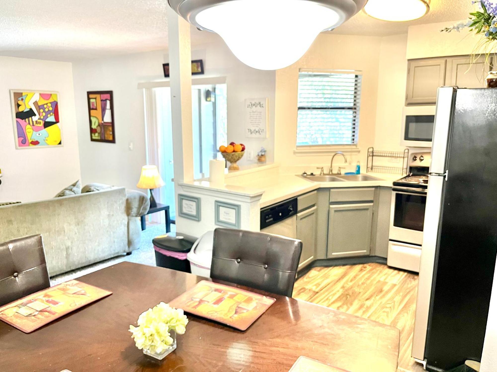 Daytona 2 Bed Apartment 10 Minutes To Beach With Balcony Port Orange Dış mekan fotoğraf
